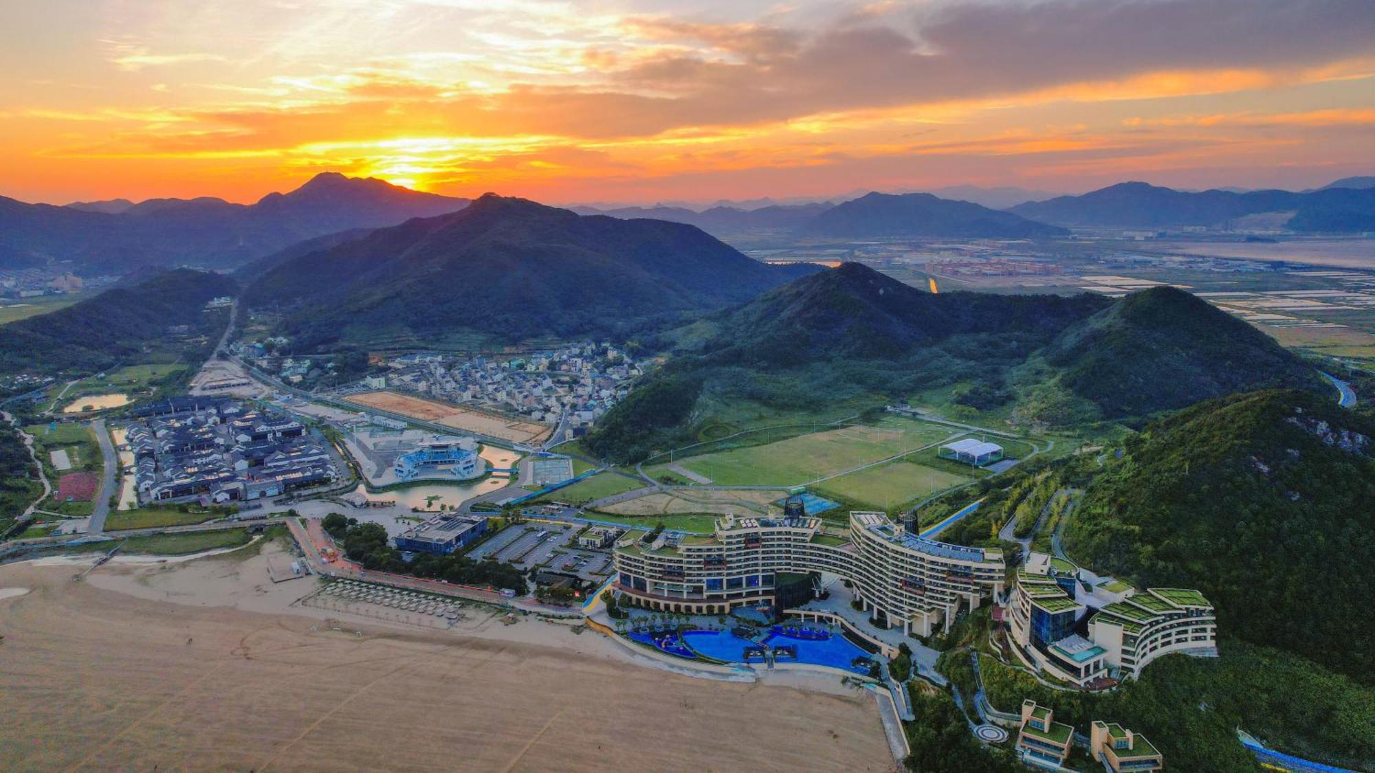Crowne Plaza Ningbo Xiangshan Sea View By Ihg Bagian luar foto